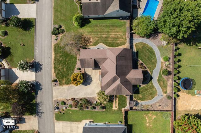 484 Wyndham Drive, Gray, TN 37615