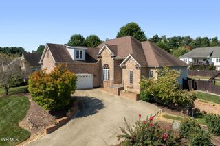 484 Wyndham Drive, Gray, TN 37615
