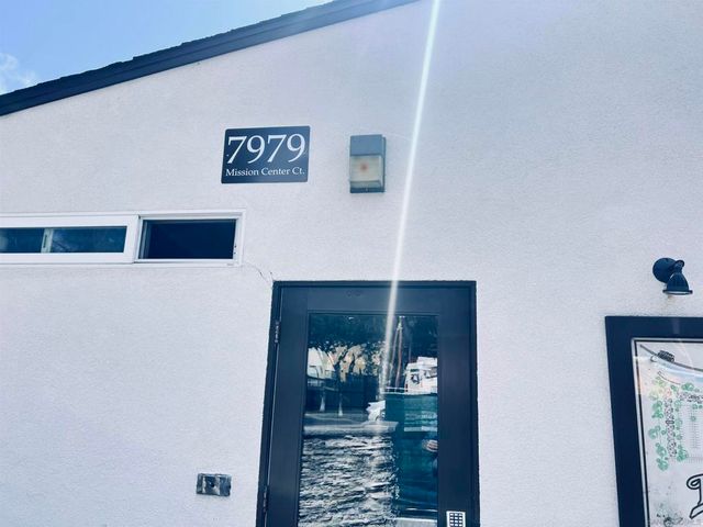 8043 Caminito De Pizza B, San Diego, CA 92108