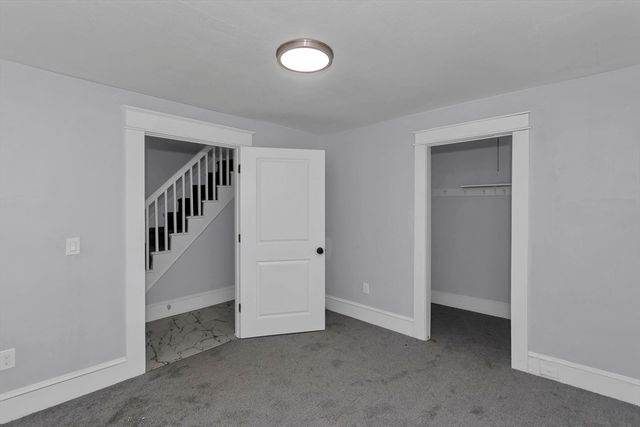 19 Church St, Agawam, MA 01001
