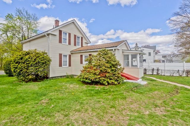 19 Church St, Agawam, MA 01001