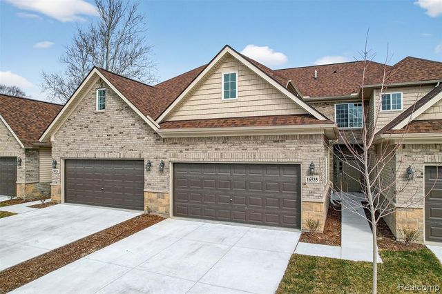 16535 Savor Lane 27, Clinton Township, MI 48035