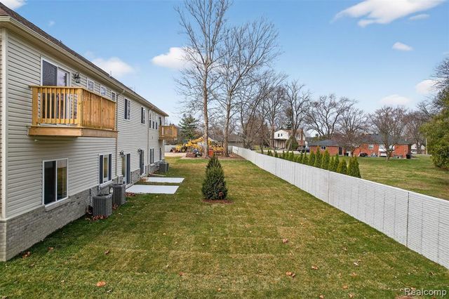 16535 Savor Lane 27, Clinton Township, MI 48035