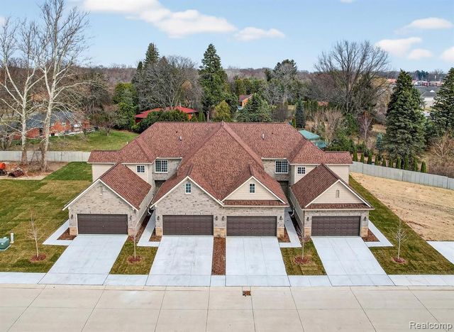 16535 Savor Lane 27, Clinton Township, MI 48035