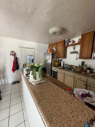 3105 Central, San Diego, CA 92105