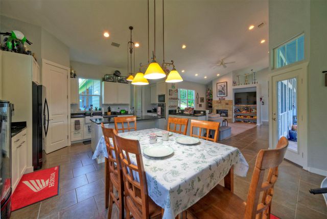 108 Pukoo DR, Bastrop, TX 78602