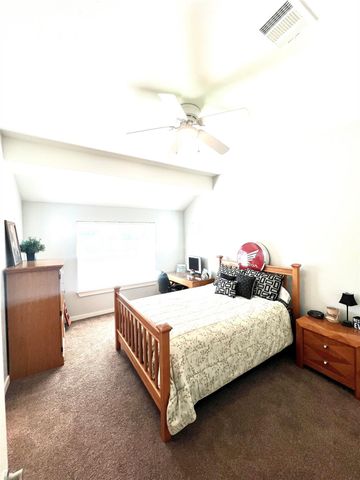 108 Pukoo DR, Bastrop, TX 78602