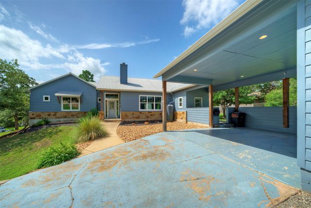 108 Pukoo DR, Bastrop, TX 78602