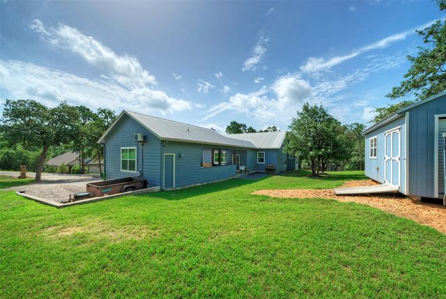 108 Pukoo DR, Bastrop, TX 78602