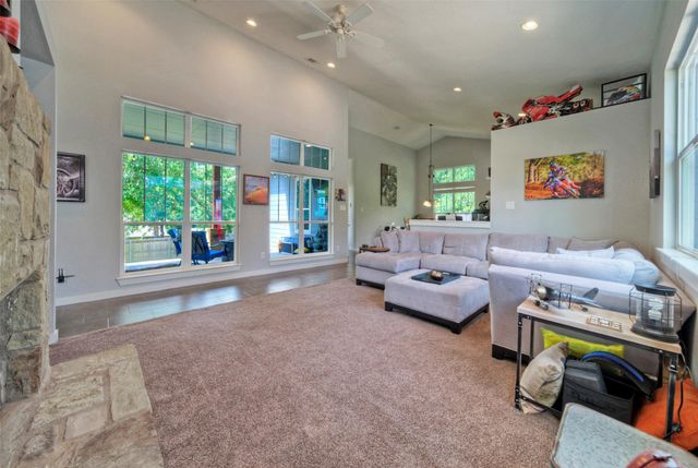 108 Pukoo DR, Bastrop, TX 78602