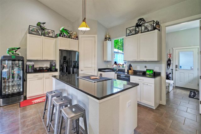 108 Pukoo DR, Bastrop, TX 78602