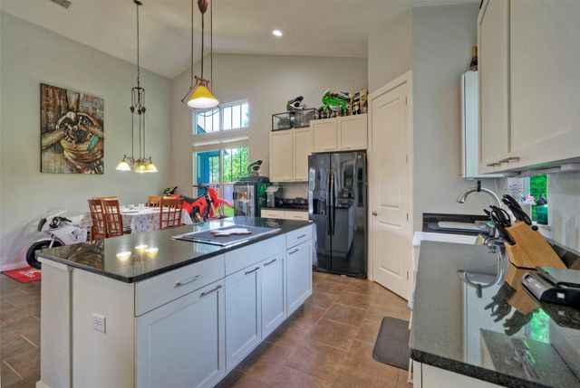 108 Pukoo DR, Bastrop, TX 78602