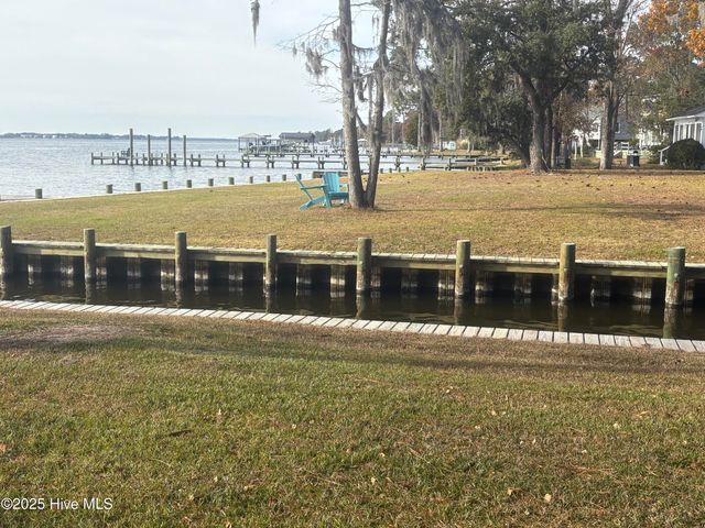 314 Sunnyside Drive, Washington, NC 27889