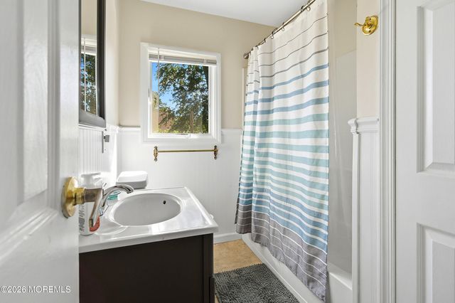 1417 Anchor Avenue, Beachwood, NJ 08722
