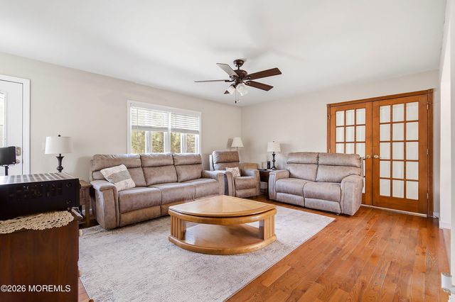 1417 Anchor Avenue, Beachwood, NJ 08722