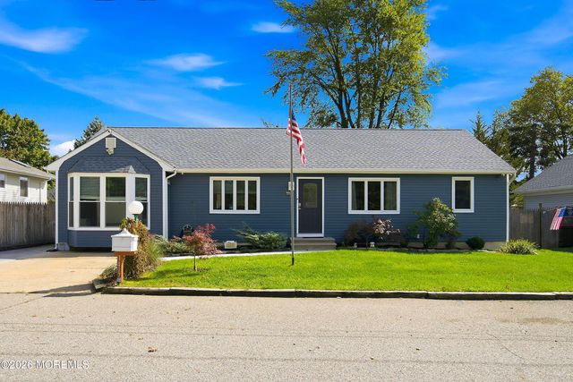 1417 Anchor Avenue, Beachwood, NJ 08722