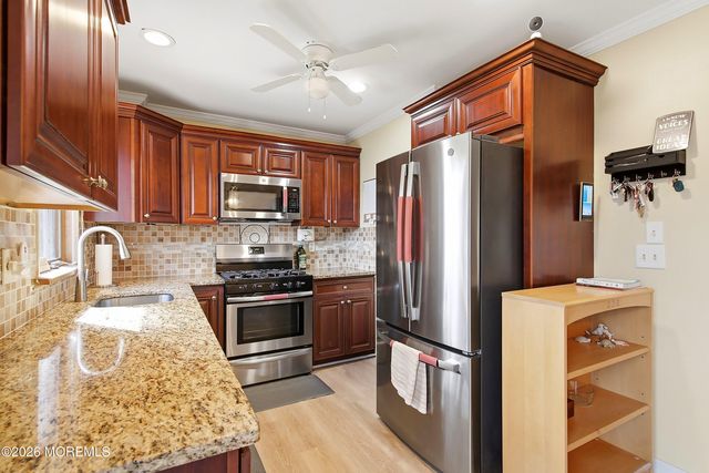 1417 Anchor Avenue, Beachwood, NJ 08722