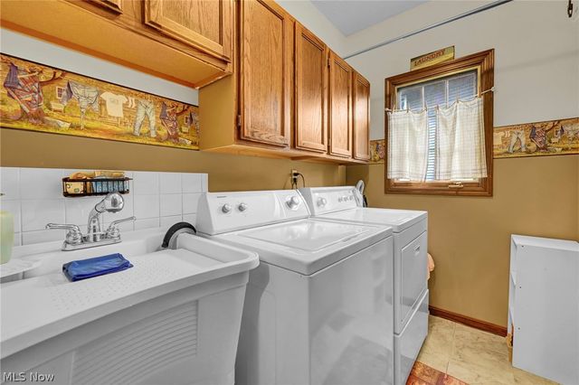 15888 Inglewood Drive, Strongsville, OH 44136