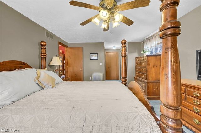 15888 Inglewood Drive, Strongsville, OH 44136