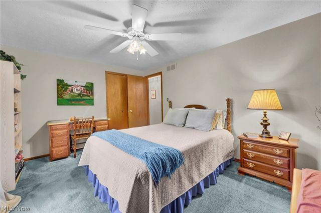 15888 Inglewood Drive, Strongsville, OH 44136