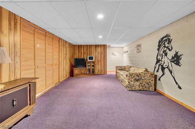 15888 Inglewood Drive, Strongsville, OH 44136