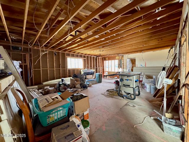 615 Grinnel Ave, Lovelock, NV 89419