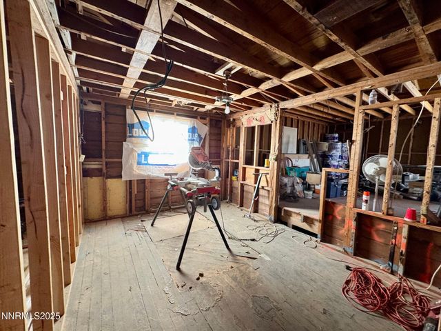 615 Grinnel Ave, Lovelock, NV 89419