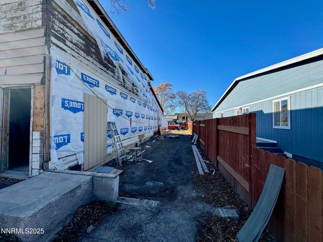 615 Grinnel Ave, Lovelock, NV 89419