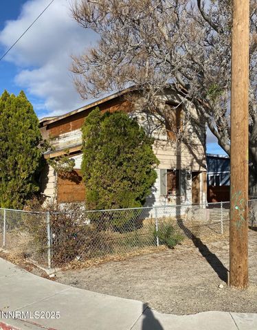 615 Grinnel Ave, Lovelock, NV 89419