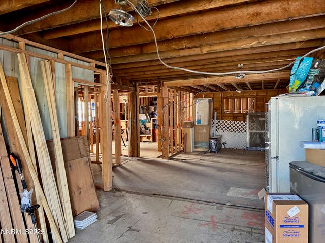 615 Grinnel Ave, Lovelock, NV 89419