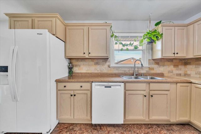 1311 Penley BLVD, Salem, VA 24153