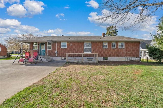 1311 Penley BLVD, Salem, VA 24153