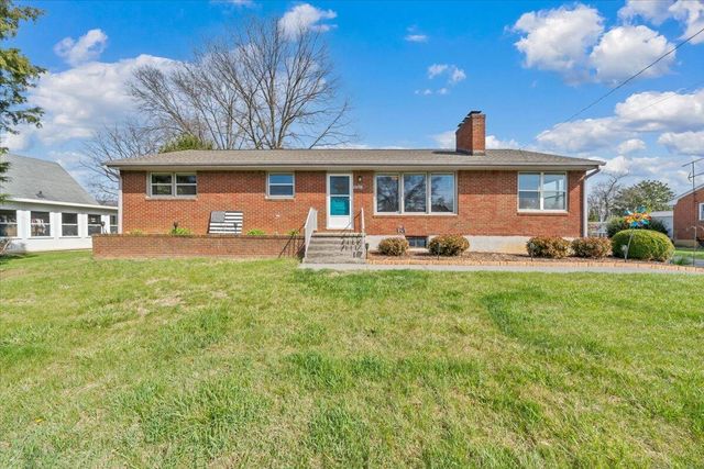 1311 Penley BLVD, Salem, VA 24153