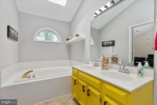 406 BEN NEUIS PL, Fredericksburg, VA 22405