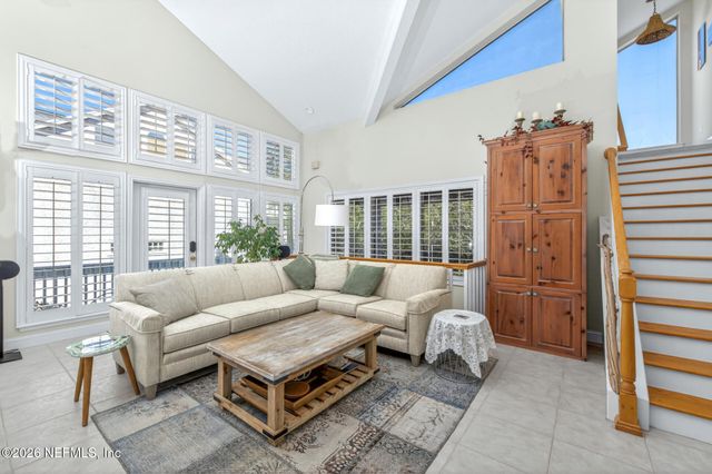 2999 1ST Avenue B, Fernandina Beach, FL 32034