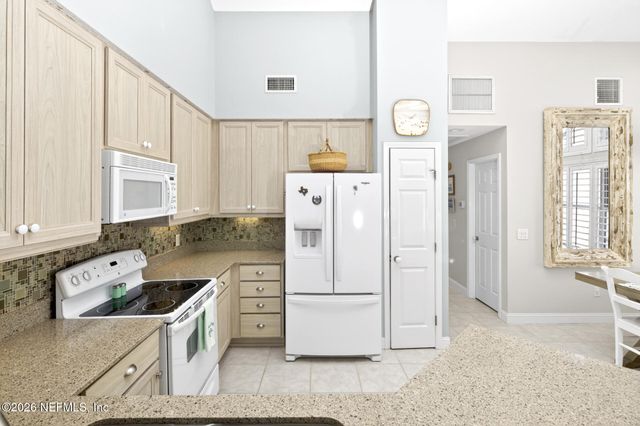 2999 1ST Avenue B, Fernandina Beach, FL 32034