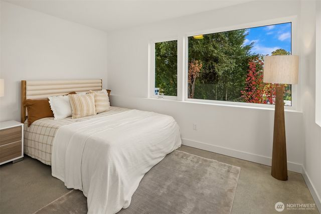 530 W Barrett Street, Seattle, WA 98119