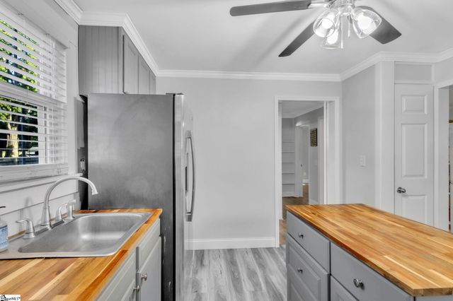 106 Brookdale Avenue, Greenville, SC 29607