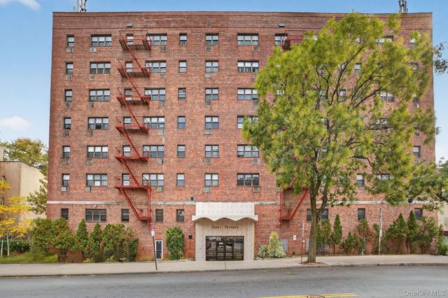 1122 Yonkers Avenue 6F, Yonkers, NY 10704