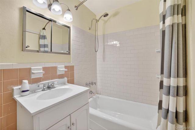 1122 Yonkers Avenue 6F, Yonkers, NY 10704