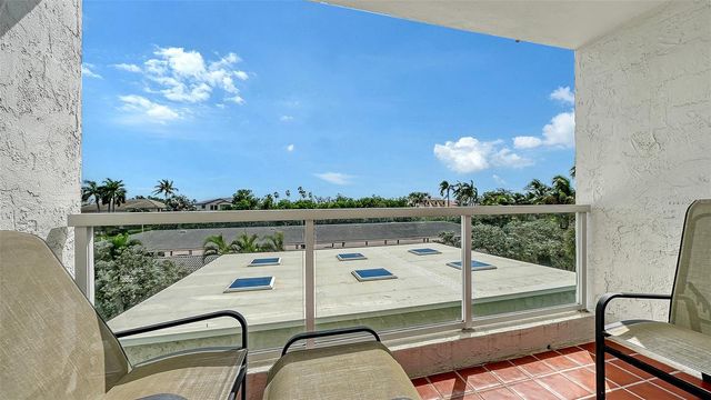 1000 LONGBOAT CLUB ROAD 304, Longboat Key, FL 34228