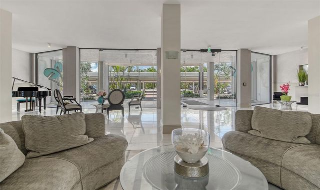 1000 LONGBOAT CLUB ROAD 304, Longboat Key, FL 34228