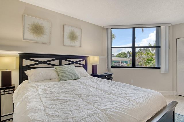 1000 LONGBOAT CLUB ROAD 304, Longboat Key, FL 34228
