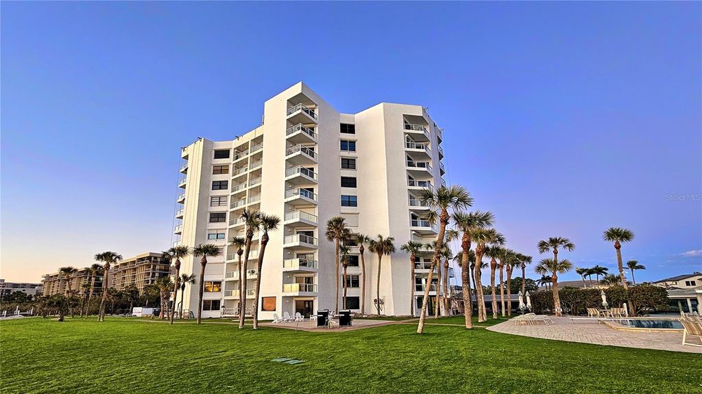 Image 2 of property listing at 1000 LONGBOAT CLUB ROAD 304, Longboat Key, FL 34228