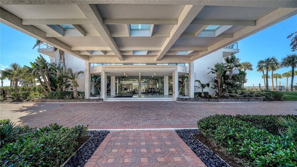 Image 12 of property listing at 1000 LONGBOAT CLUB ROAD 304, Longboat Key, FL 34228