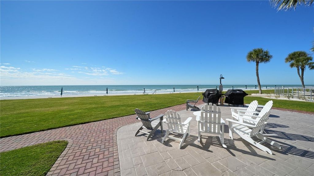 Image 9 of property listing at 1000 LONGBOAT CLUB ROAD 304, Longboat Key, FL 34228