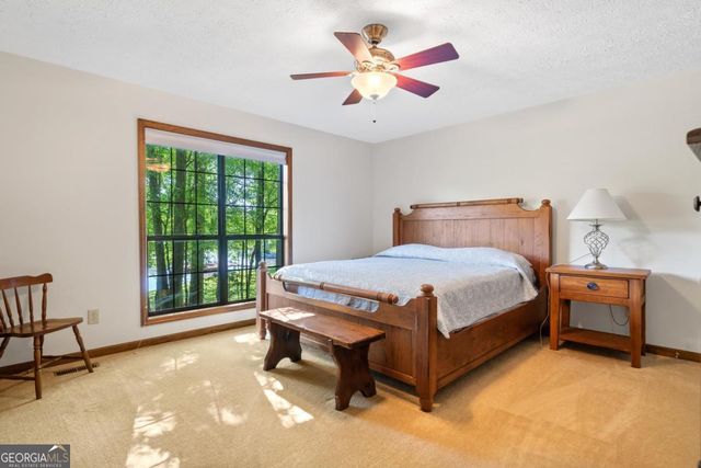 184 Crooked Creek Bay Road, Eatonton, GA 31024