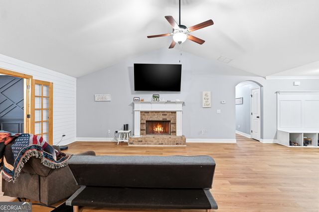 1618 McCannon Morris Road, Hull, GA 30646