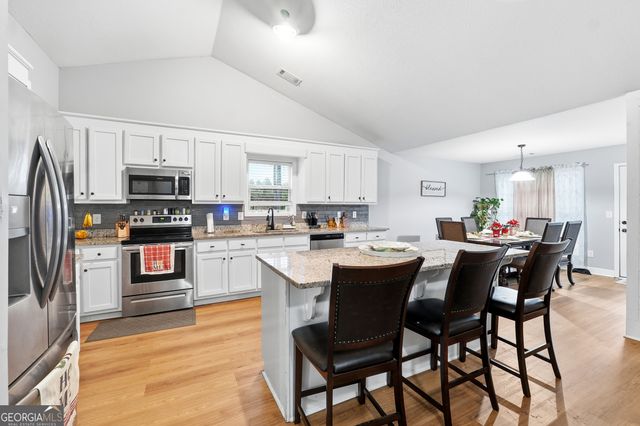 1618 McCannon Morris Road, Hull, GA 30646