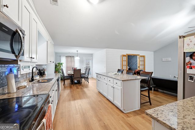 1618 McCannon Morris Road, Hull, GA 30646